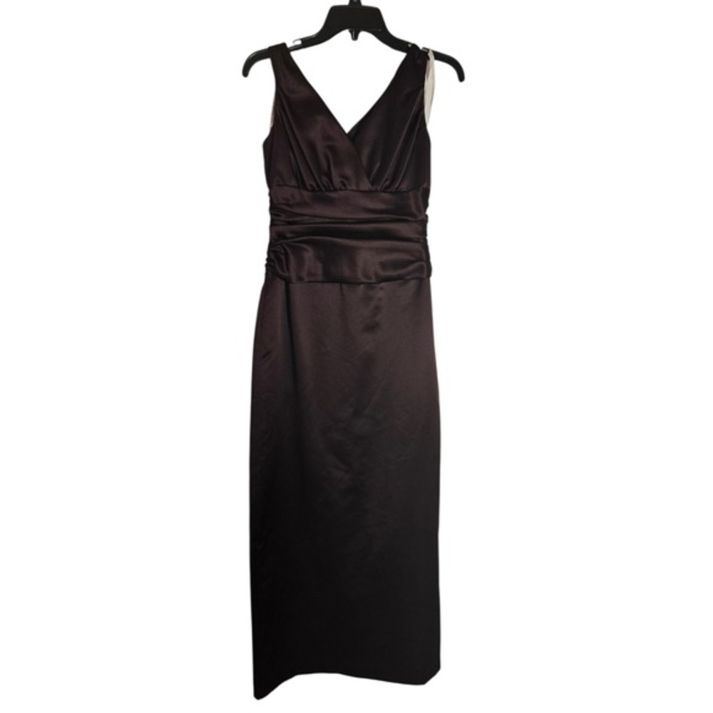 Davids Bridal Womens Sleeveless V Neck Ruched Waist Floor Length Gown Dress